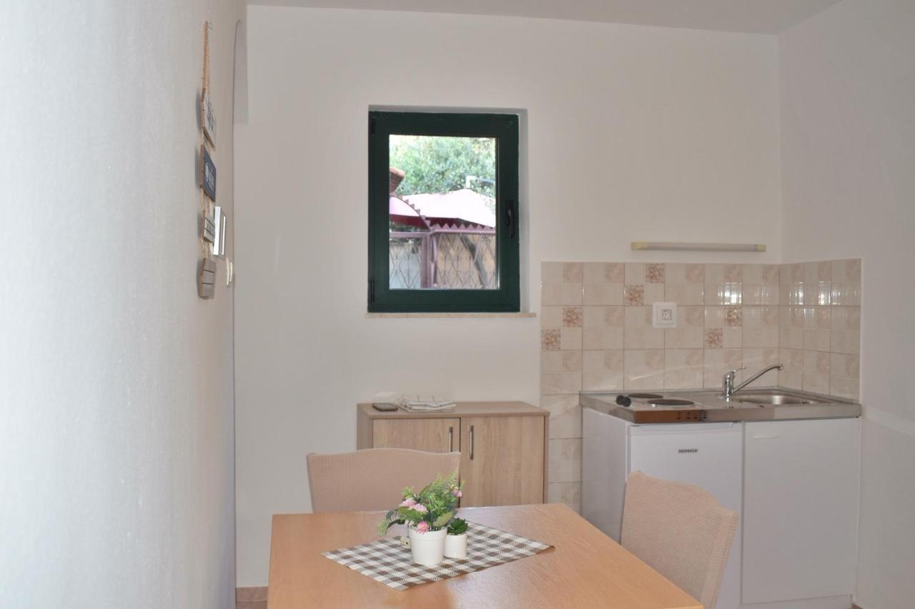 Twin Love Apartment Split Bagian luar foto