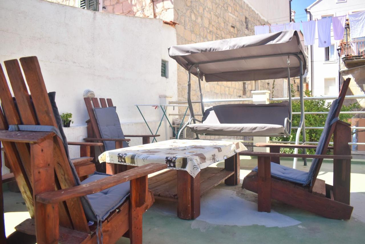 Twin Love Apartment Split Bagian luar foto